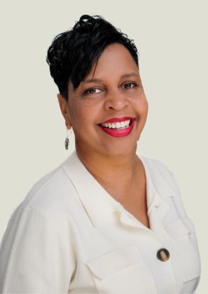Desiree-Moore-Windermere-Realty-Trust